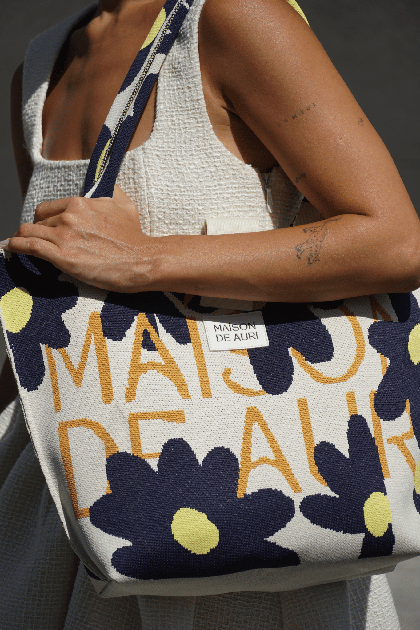 Maison de Auri: Poche Grande Happy Beige