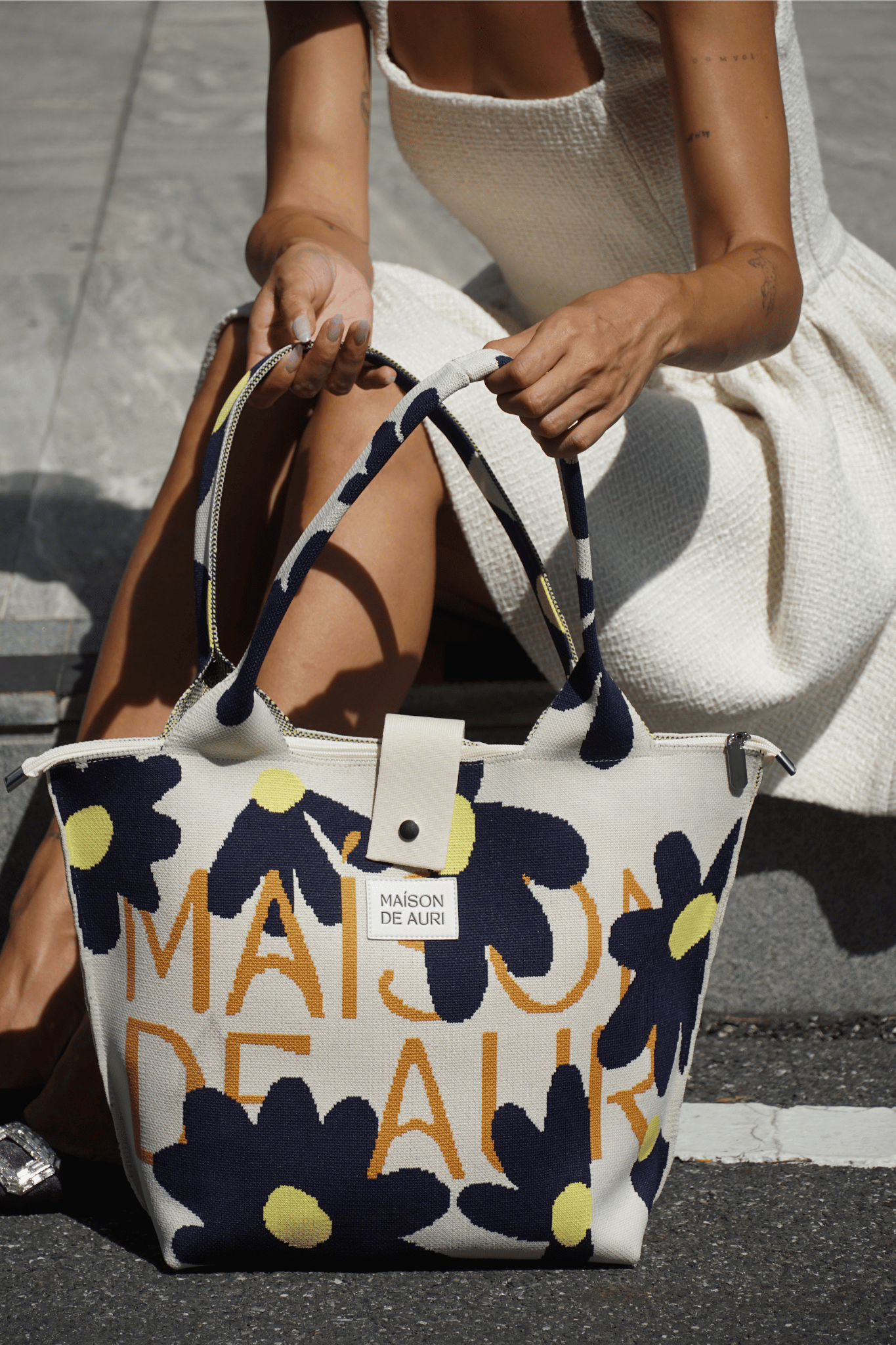 Maison de Auri: Poche Grande Happy Beige