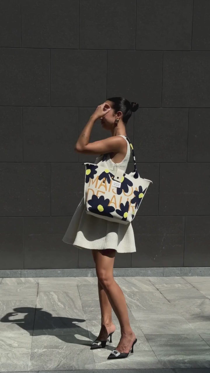 Maison de Auri: Poche Grande Happy Beige