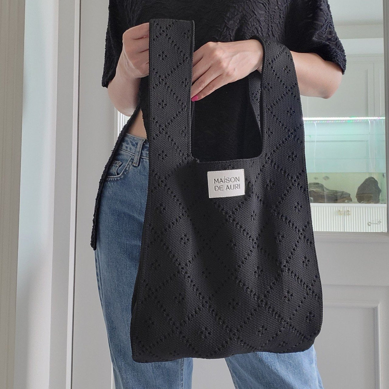 auri-jumbo-black
