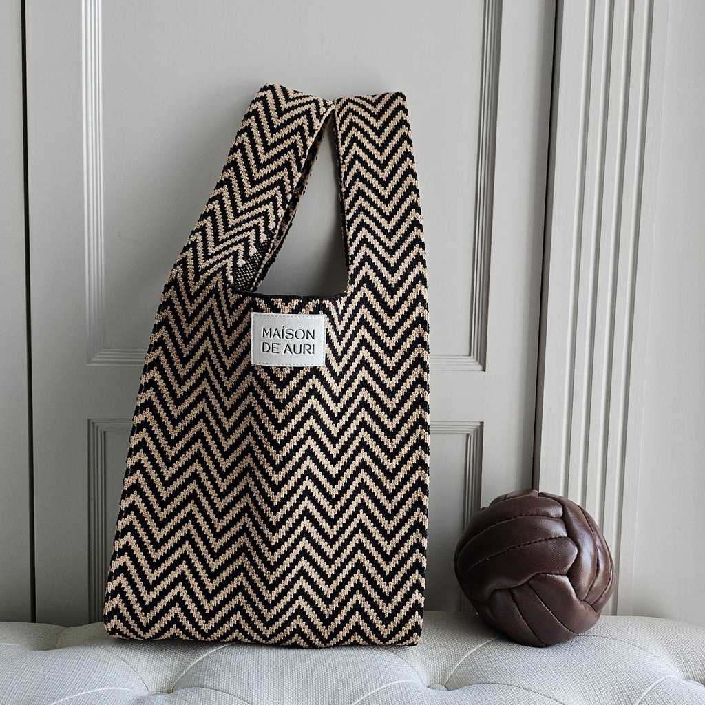 Maison de Auri: Jumbo Chevron Brown