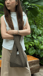 Maison de Auri: Jumbo Chevron Brown