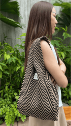 Maison de Auri: Jumbo Chevron Brown
