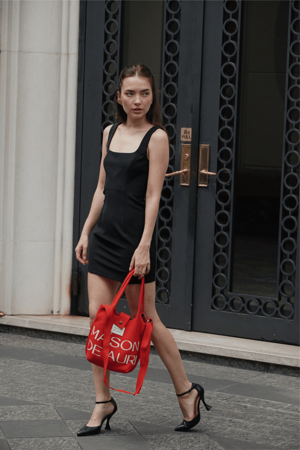 Maison de Auri: Poche Sport Red