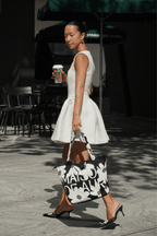 Maison de Auri: Poche Grande Happy Black